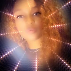 Meet your Posher, Laura.queen